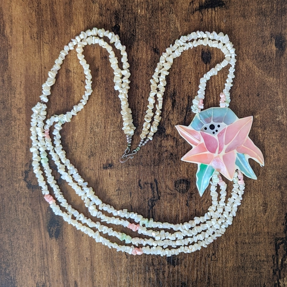 Vintage necklace mosaic inlay mother of pearl flower beaded chip 28"